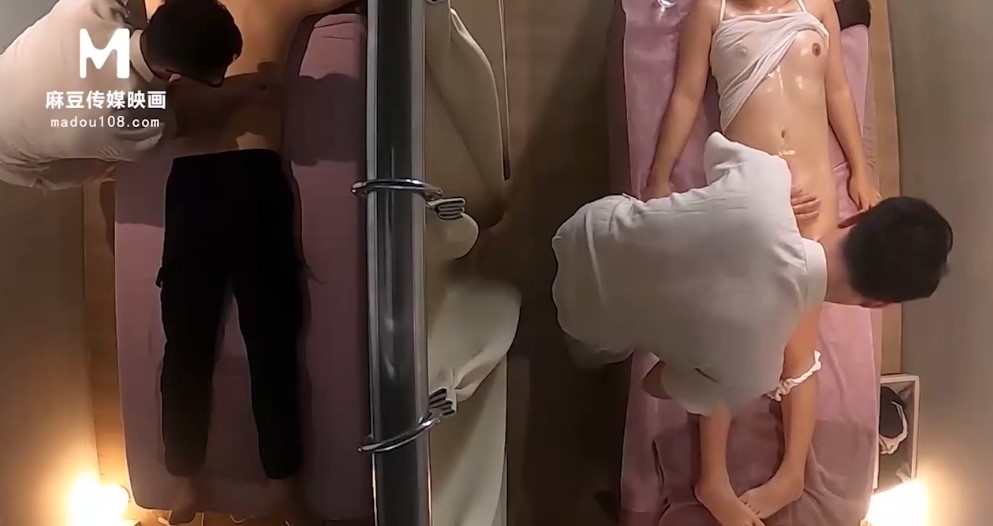 Đưa em người yêu đi massa bị anh KTV địt tê bím