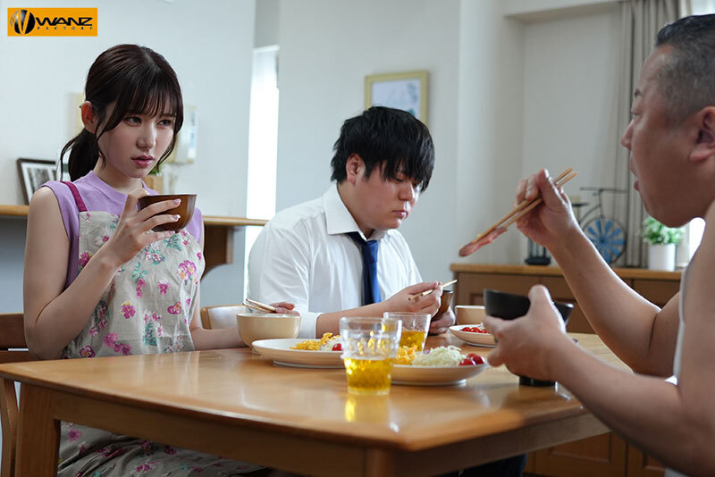 Bị bố chồng già dê đè ra đụ mỗi đêm Mei Itsukaichi